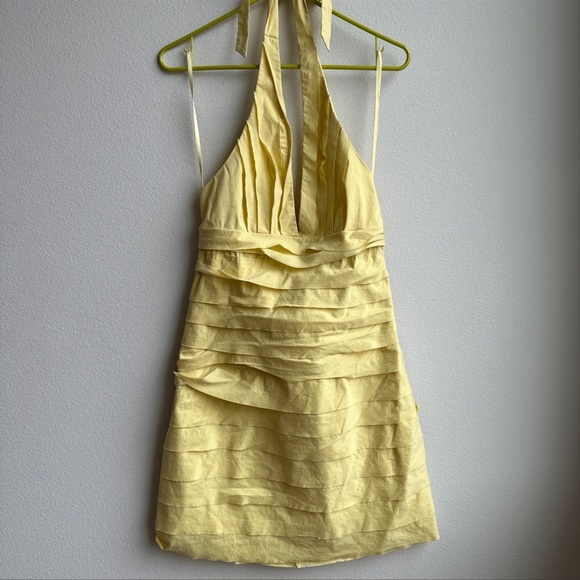 BCBG Max Azria Yellow Halter Neckline Sleeveless Mini Length Dress - Picture 3 of 3